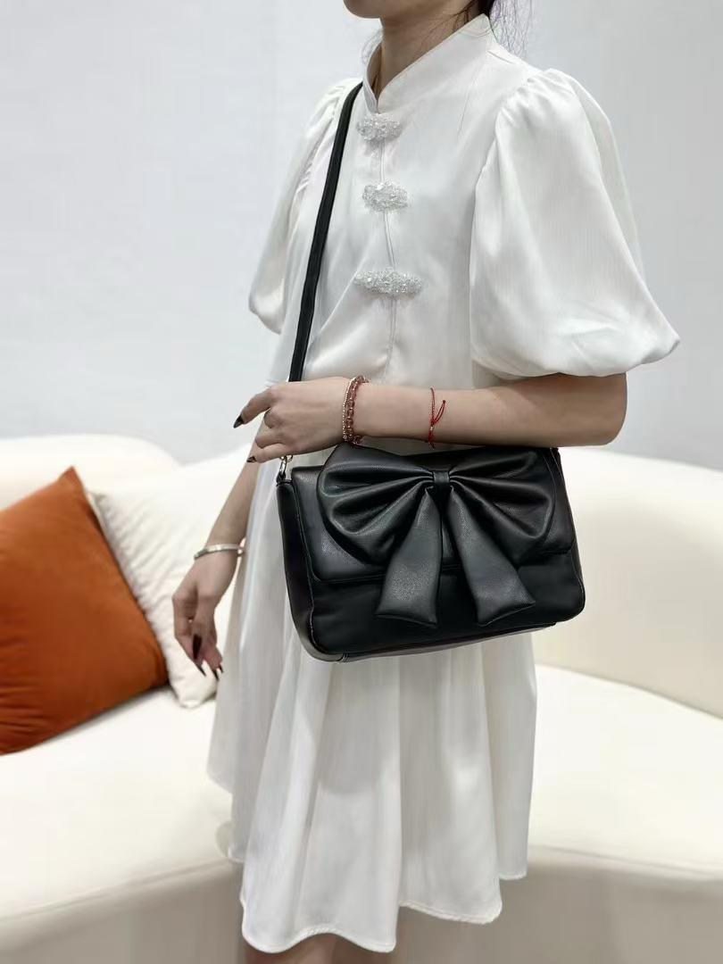 Oversized Bow Flap Crossbody Bag Color 01