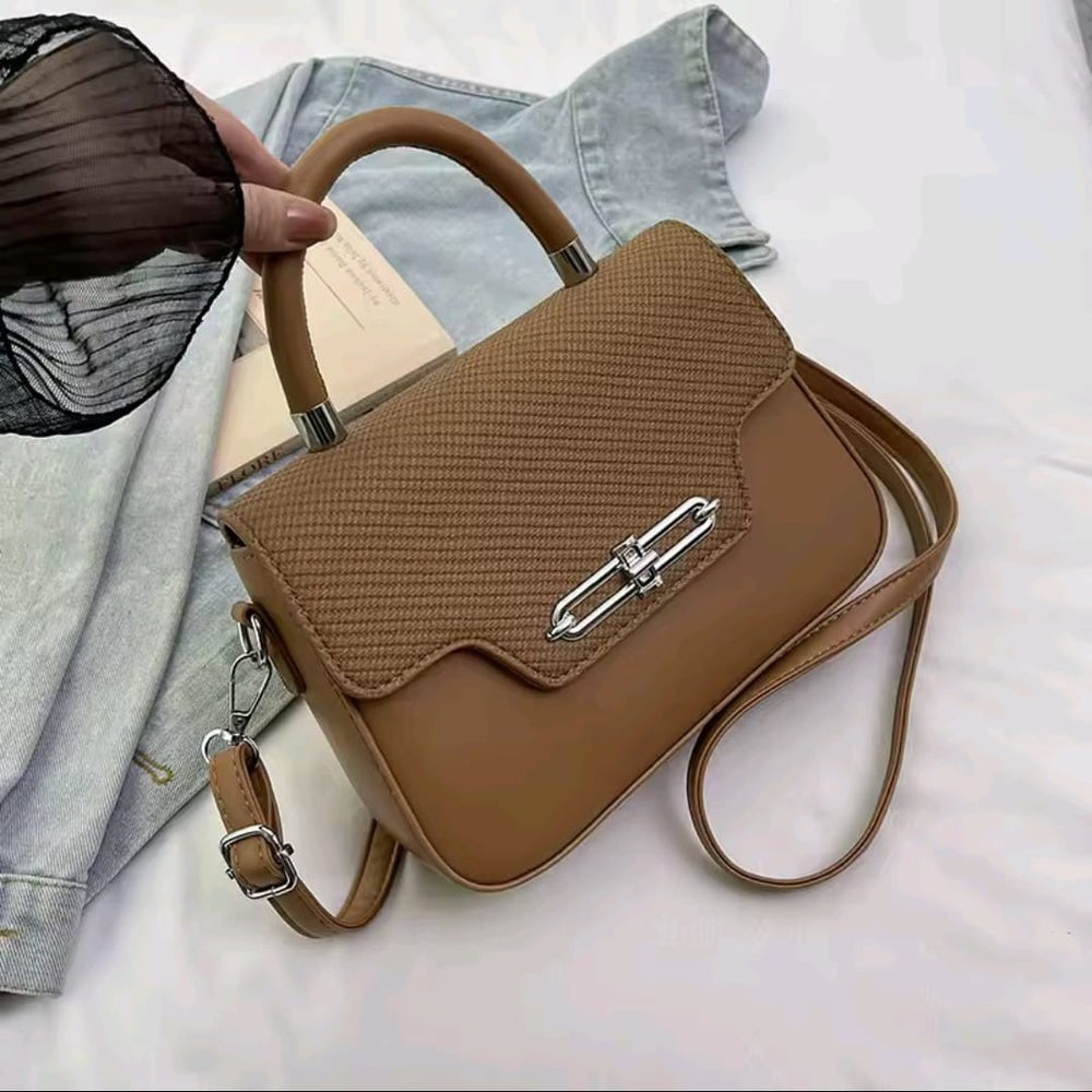 Signature Cross Body Bag For Women - ZM