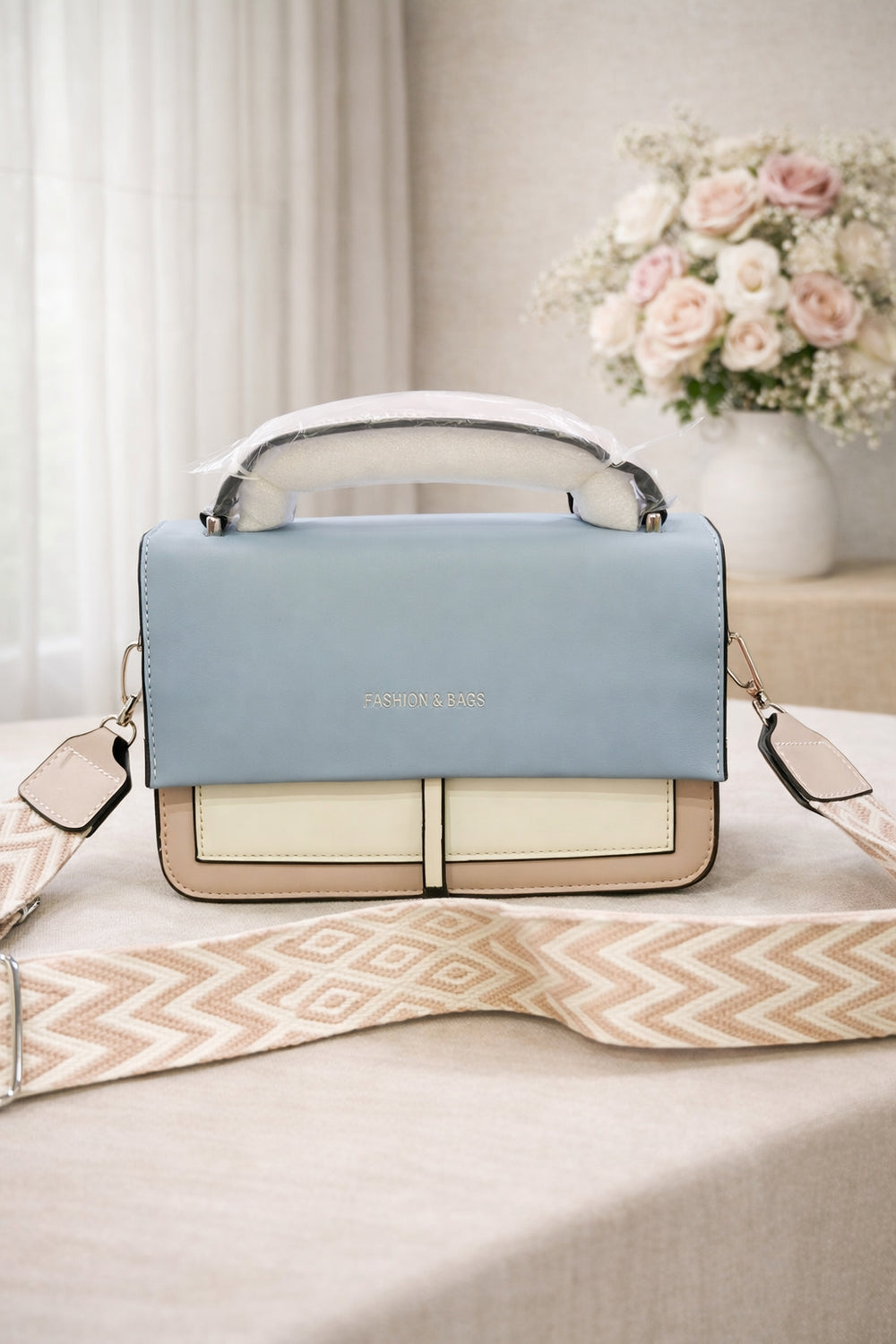 Signature Cross Body Bag For Women - ZM