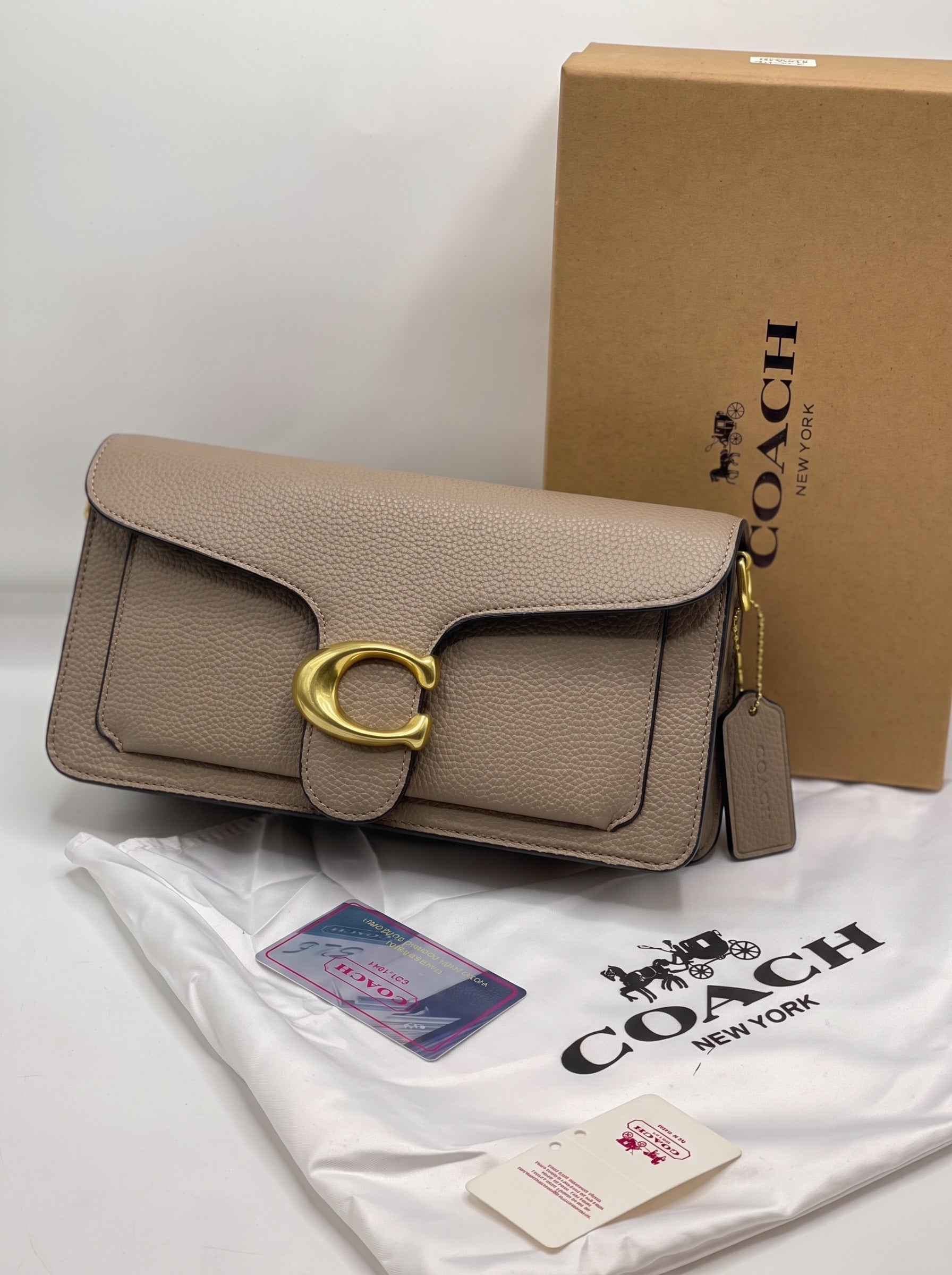 Coach Tabby Clutch Color 02