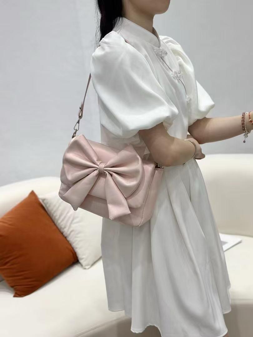 Oversized Bow Flap Crossbody Bag Color 02