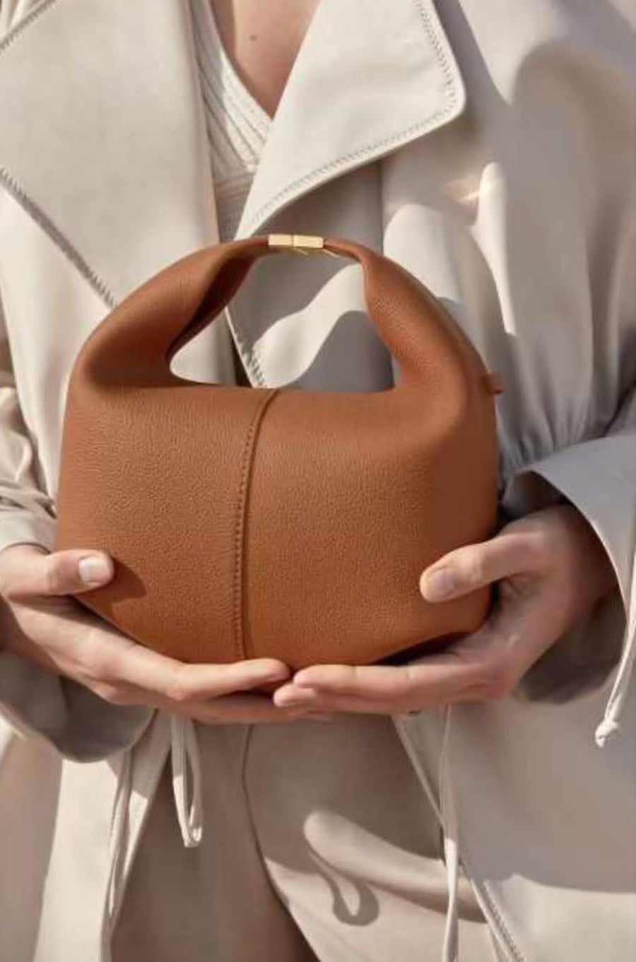 Coach Wave Hobo Bag Color 02