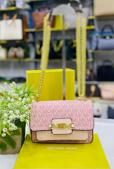 Michael Kors MK Chain Handbag Color 01
