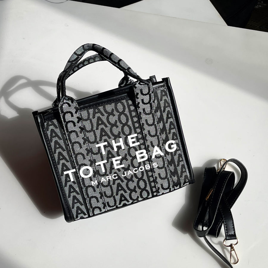 Marc Jacobs The Tote Bag Color 02