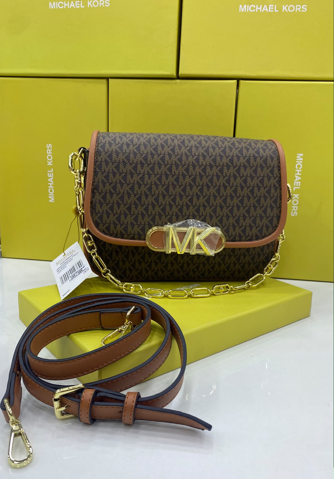 Michael Kors Crossbody Chain Bag Color 01