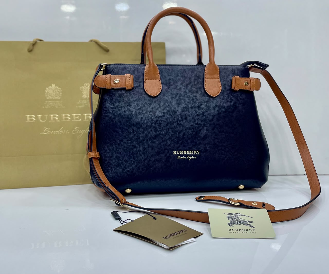 Burberry London Tote Bag Color 01