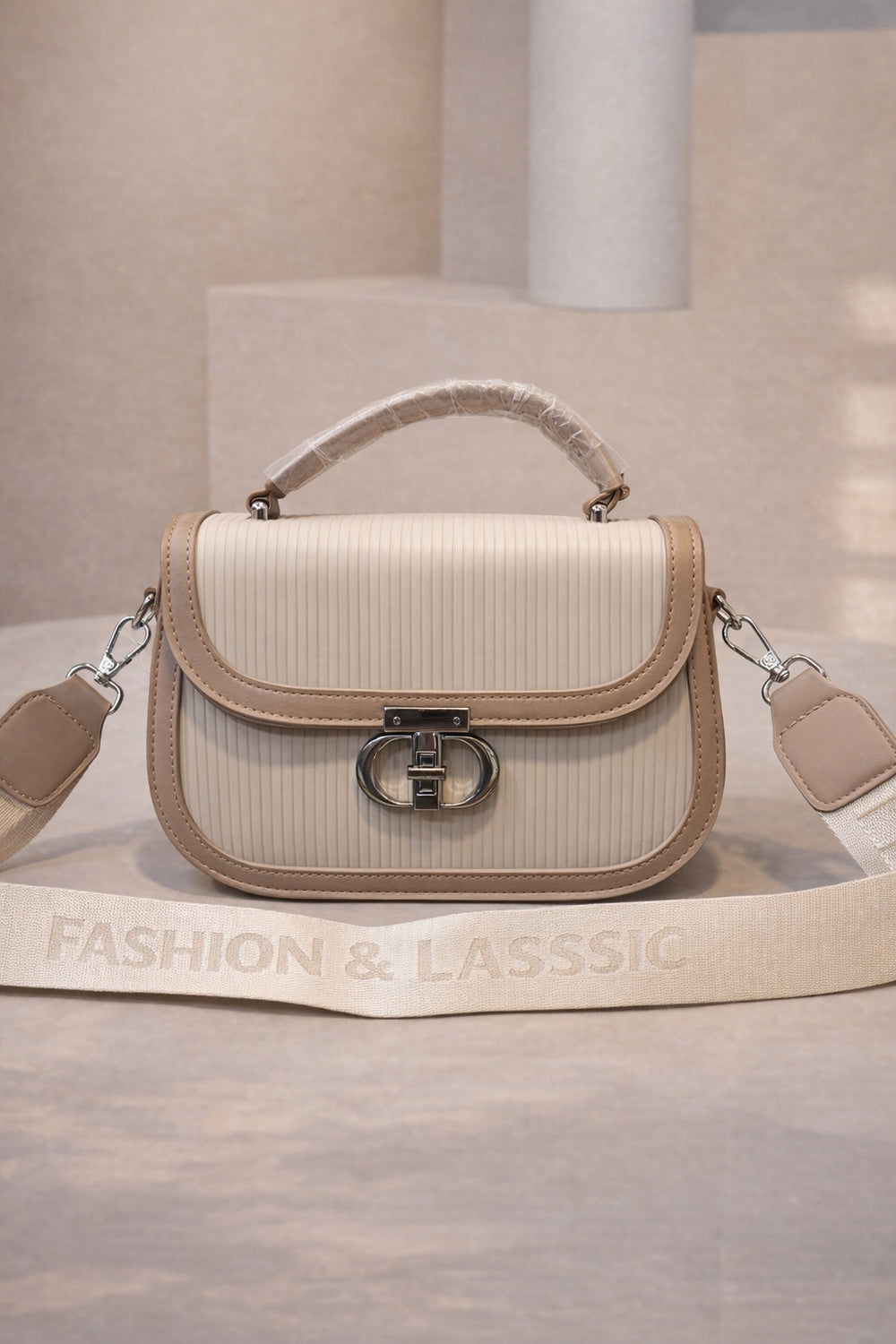 Signature Cross Body Bag For Women - ZM